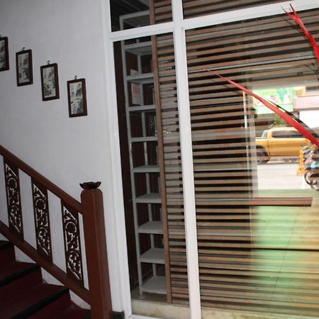 Islanda Hotel Patong Extérieur photo